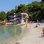 With A Parking Space - 6720 Апартаменты