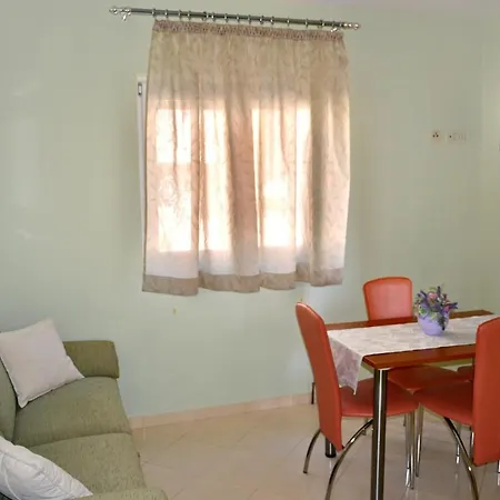 With A Parking Space - 6720 Apartment Makarska