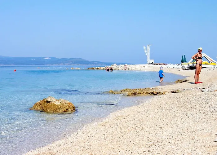 With A Parking Space - 6720