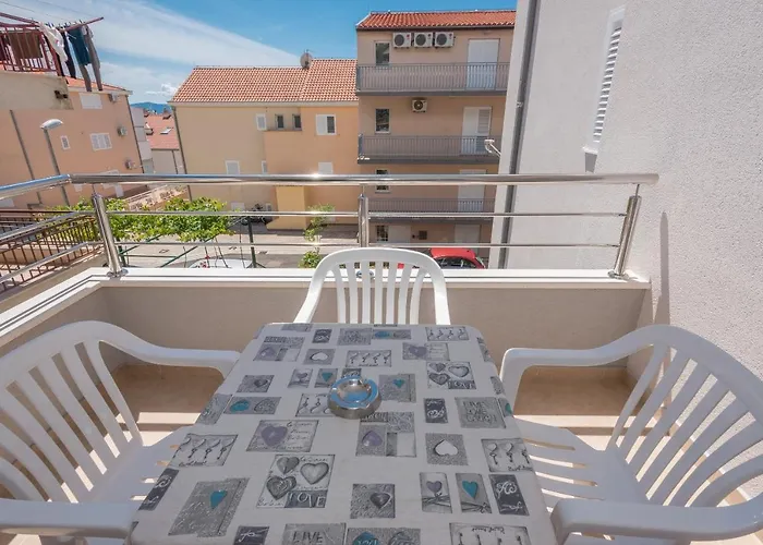 Apartman With A Parking Space - 6720 *