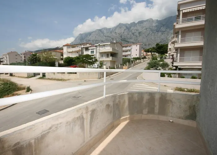 With A Parking Space - 6720 Daire